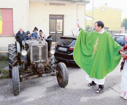 La benedizione per i trattori