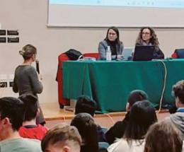 La lezione del Centro antiviolenza: “Ragazze, non abbiate paura”