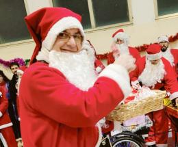 Il sindaco con i Babbi Natale