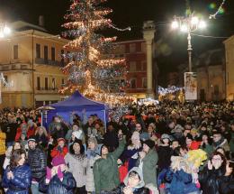 Il nuovo anno si saluta in piazza
