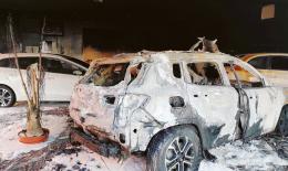 Fiamme, scoppi e spari: la faida tra famiglie rom