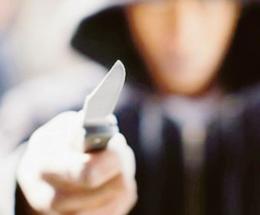 “In strada col coltello” lo intercetta la polizia