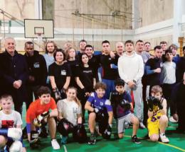 Giacomo Labarbuta in visita agli atleti di Rhodigium boxe