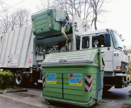 Raccolta rifiuti da due milioni