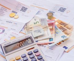 Bolletta folle: “Oltre 2mila euro in un colpo. Ora come vivremo?”