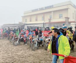Il motocross si “prende” la spiaggia