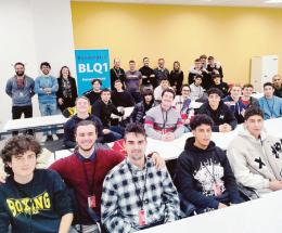 Studenti in visita ad Amazon