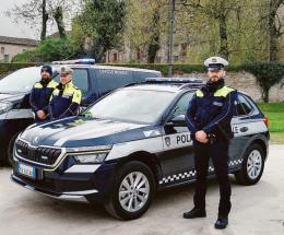 La polizia locale becca dieci ecovandali