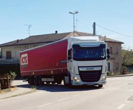Troppi camion, residenti esasperati