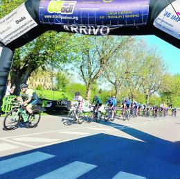 Tutti in bici tra le vie del paese