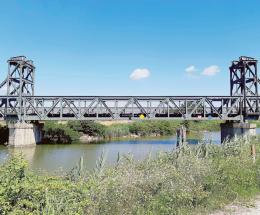 Ponte, lavori al via: la linea ferroviaria chiuderà
