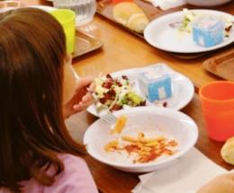 Mense scolastiche: molti non pagano