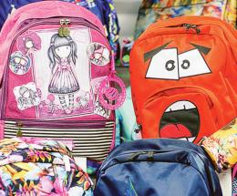 Caro scuola: “647 euro per studiare”