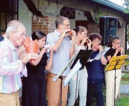 Suona la tradizione dell’ocarina
