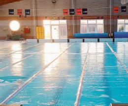 Piscina, lavori affidati a una ditta locale