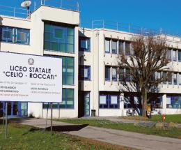“Aule piccole e pochi servizi”