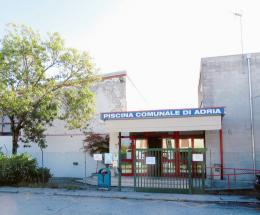 La piscina non chiude e si rilancia