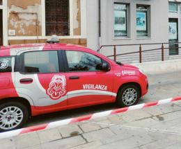 Spaccate e risse, “è il Far West”