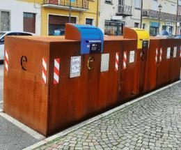 Il “caso cassonetti” dal prefetto