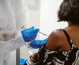 Parte la campagna vaccinale