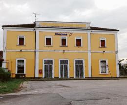 La stazione ai volontari di Badia
