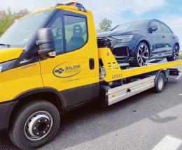 “La strada è mia”, e la blocca