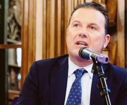 Dolfin: &ldquo;Girasole, restyling essenziale&rdquo;