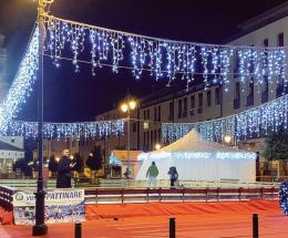 Inaugurata la grande pista di pattinaggio