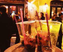 Movida, retromarcia del Comune