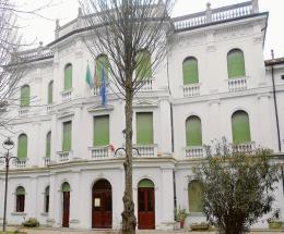 Mecenati-Comune, rottura totale