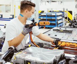 Occupazione giù, e pure i lavoratori