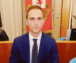 FdI: “Armelao risolva i problemi”