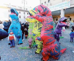Imprevista invasione di dinosauri e magia