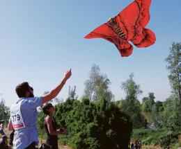 La sagra degli aquiloni scalda i motori