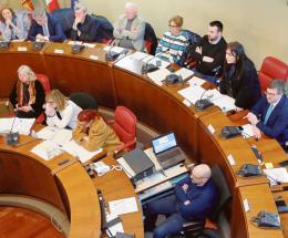 Iras al palo per il rebus Casa Serena