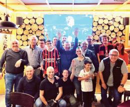 Cinque maglie del Milan 
