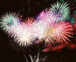 La spiaggia si accende di magia