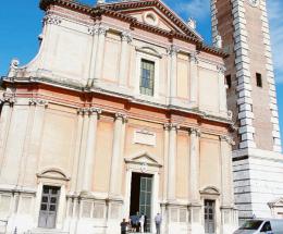Cori in scena per solidarietà