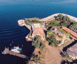 Occhi svizzeri sul forte