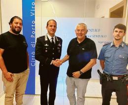Il colonnello incontra il sindaco