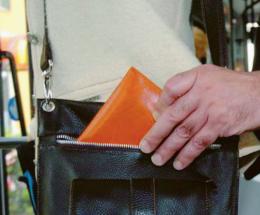 E ora è pure allarme borseggi