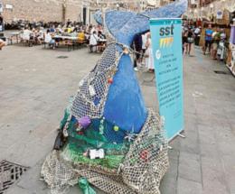 La “Coda della balena” sarà esposta a palazzo Grassi