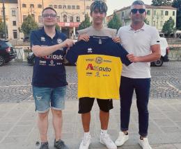 Giovane pivot per l’Adriauto