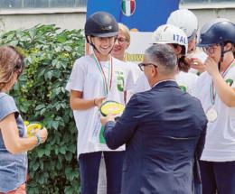 Emma &ldquo;veste&rdquo; d&rsquo;argento 