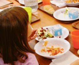 “Mensa e scuolabus, servizio sospeso a chi non paga”