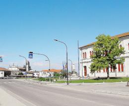 Cantieri per rifare le strade in paese