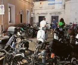 Mezzi in San Giacomo e caos in Riva Vena: “Basta”