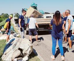 Due tonnellate tolte dal fiume