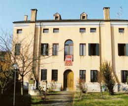 Riscoprire il valore della storia