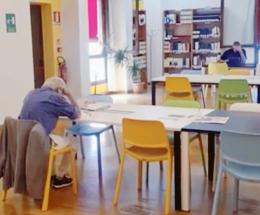 Ora la biblioteca è nuova di zecca